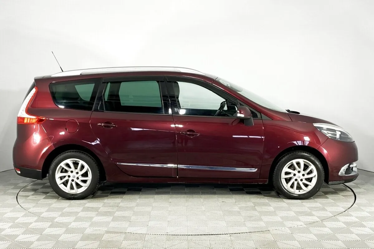 Renault Scenic III Рестайлинг 2 — фото 4