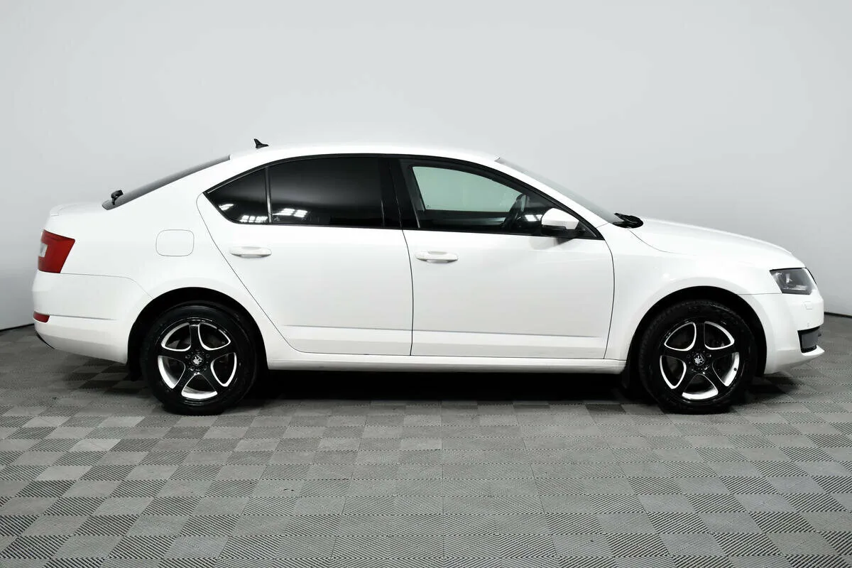 Skoda Octavia III (A7) · Ambition — фото 3
