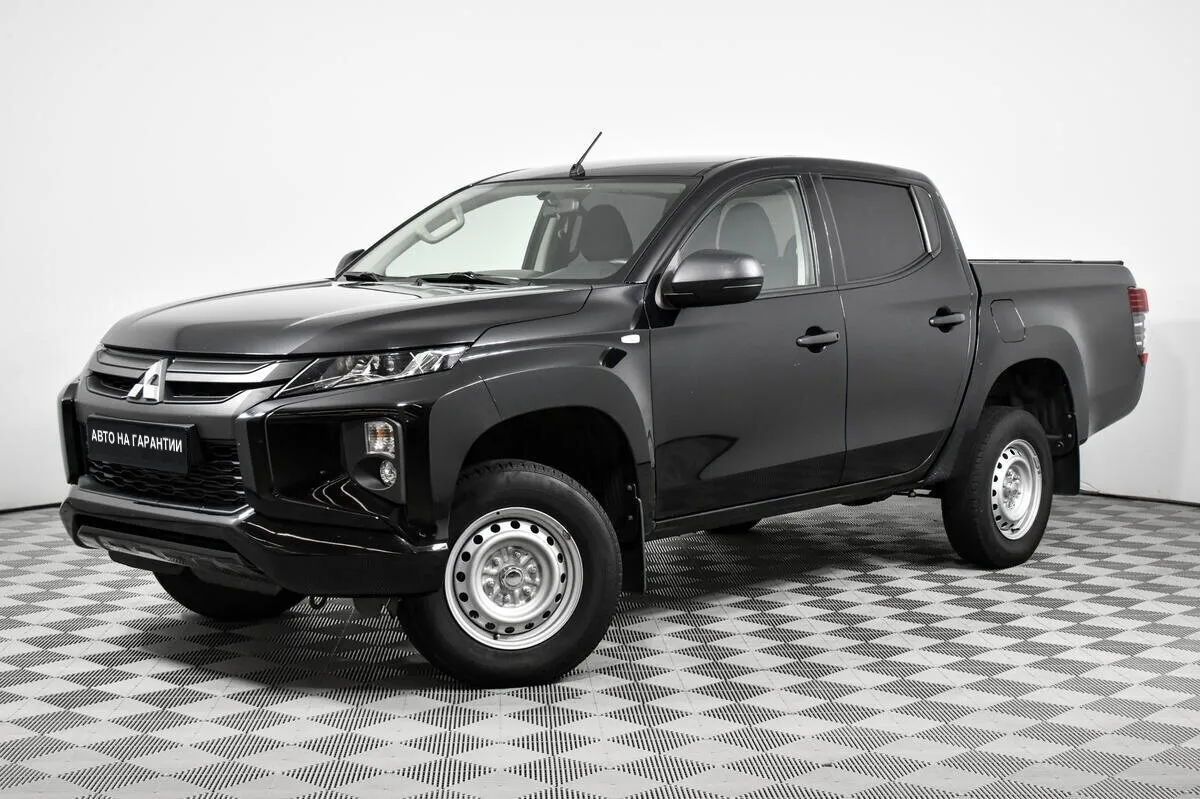 Mitsubishi L200 V Рестайлинг · Intense
