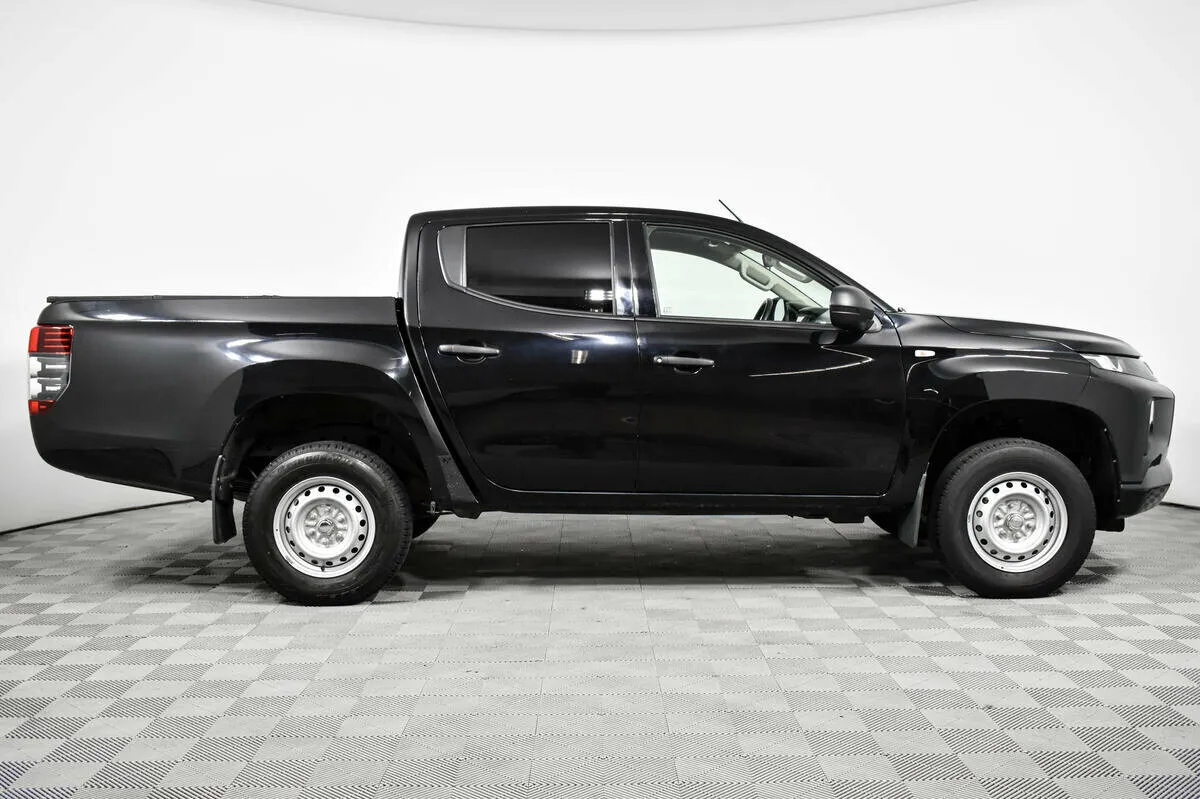 Mitsubishi L200 V Рестайлинг · Intense — фото 3