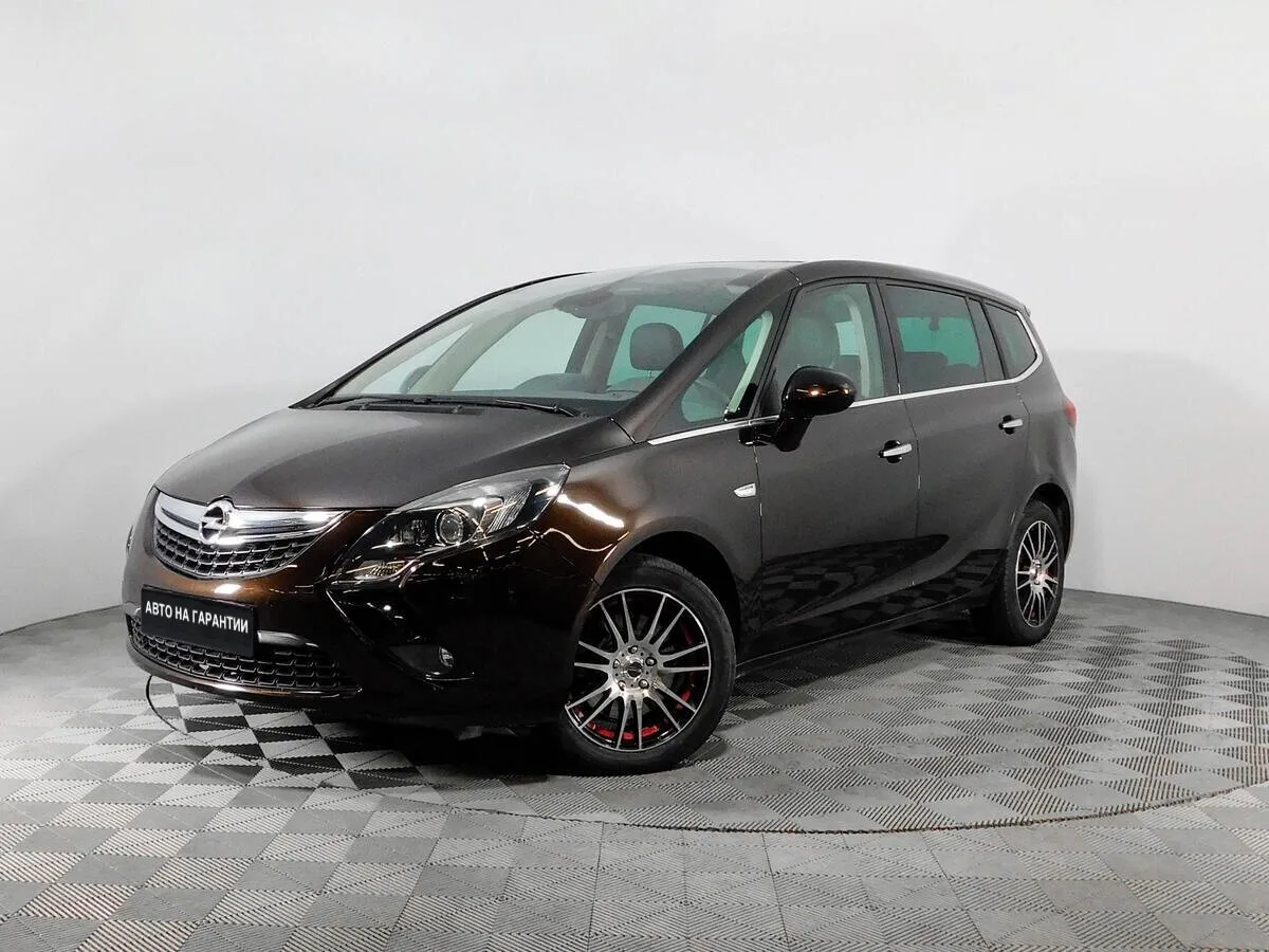 Opel Zafira C · Cosmo