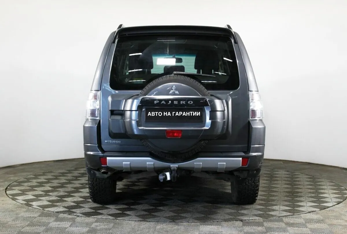 Mitsubishi Pajero IV Рестайлинг 1 · Instyle — фото 5