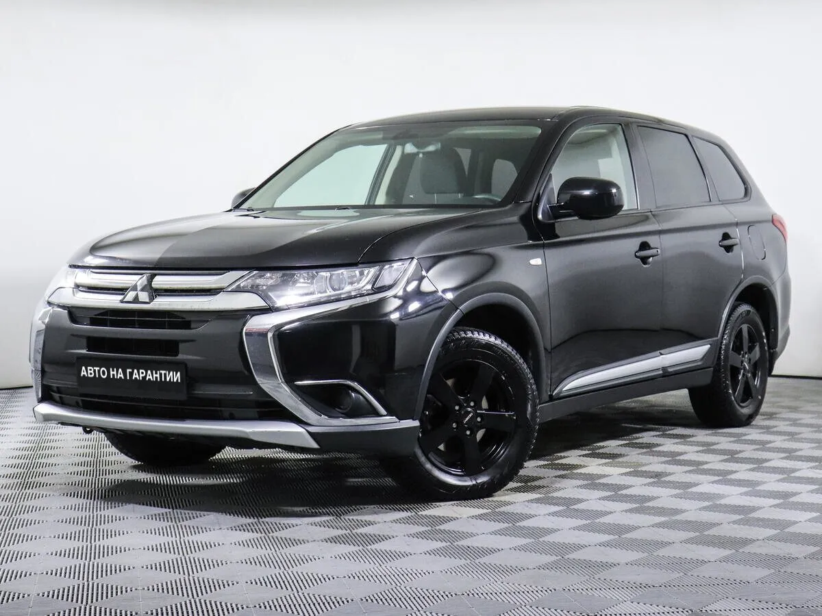 Mitsubishi Outlander III Рестайлинг 2 · Inform