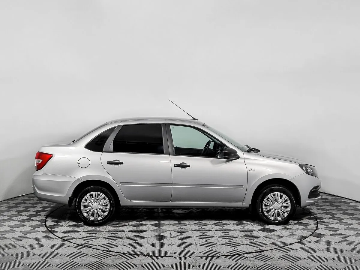 Lada (ВАЗ) Granta I Рестайлинг · Classic — фото 3