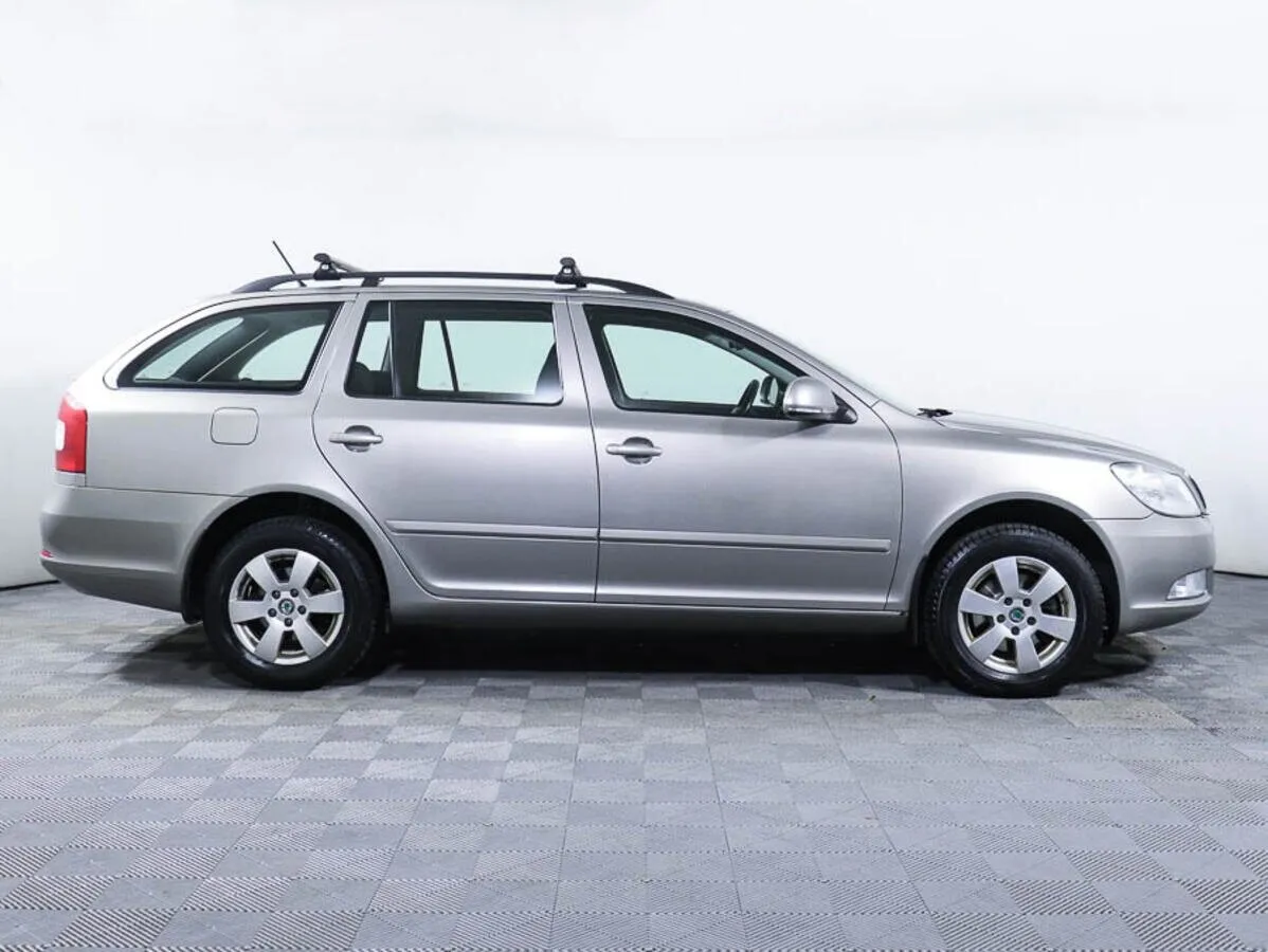 Skoda Octavia II (A5) Рестайлинг — фото 3