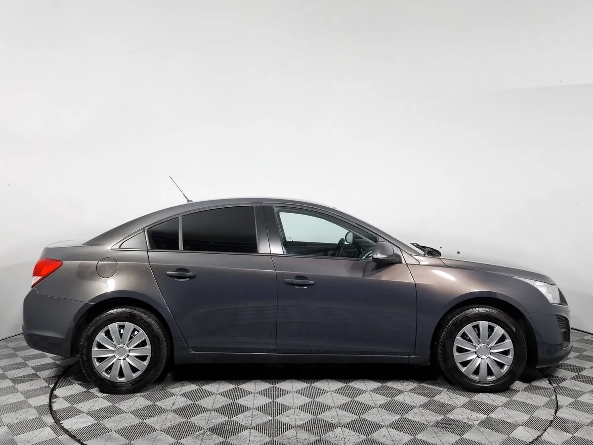 Chevrolet Cruze I Рестайлинг · LS — фото 3