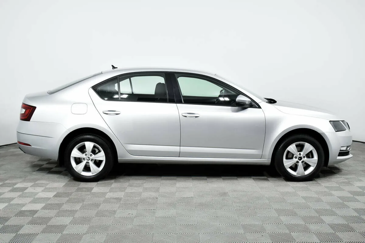 Skoda Octavia III (A7) Рестайлинг · Ambition — фото 3