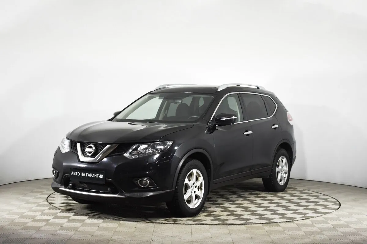 Nissan X-Trail III · SE