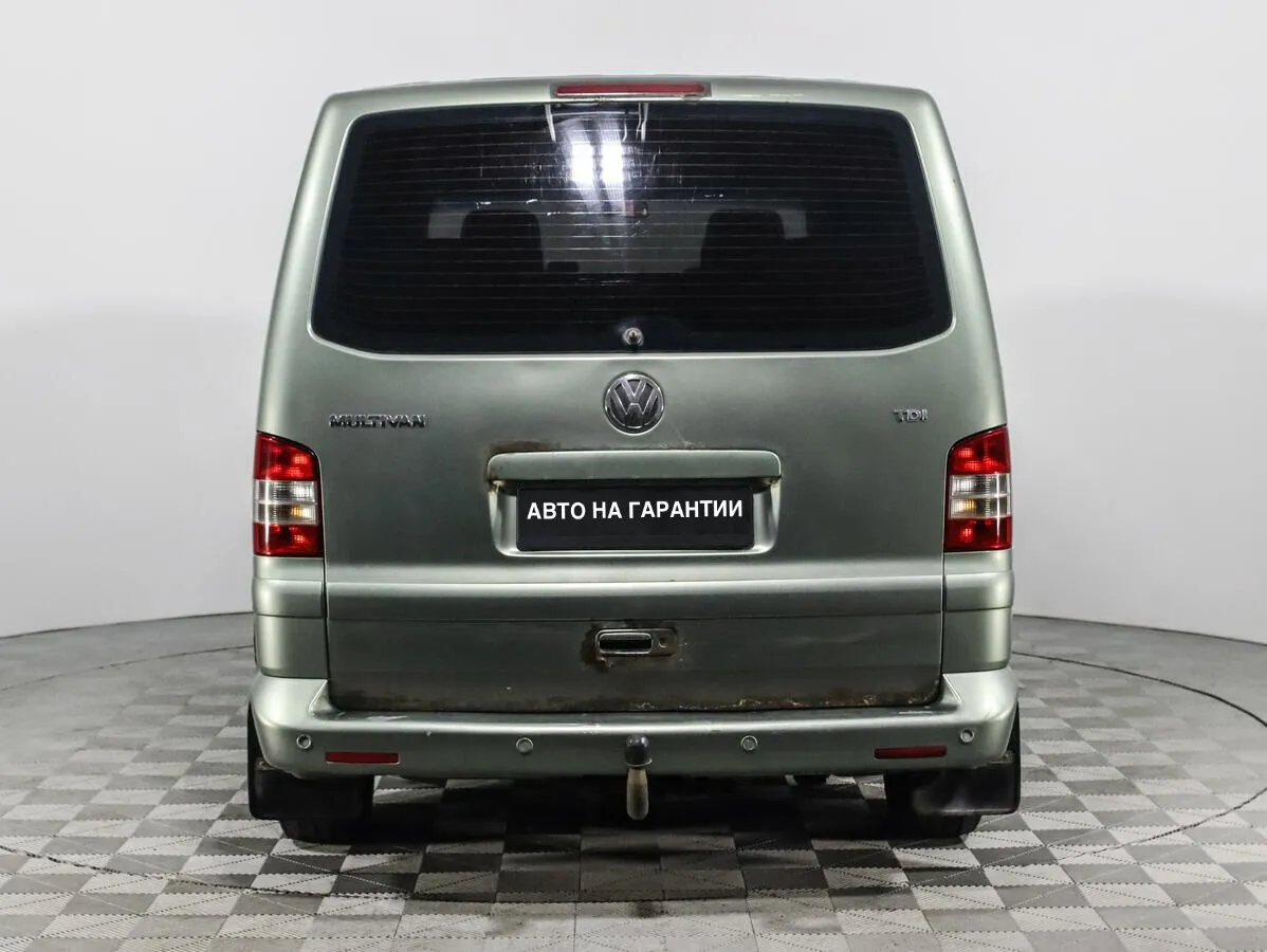 Volkswagen Multivan T5 — фото 5