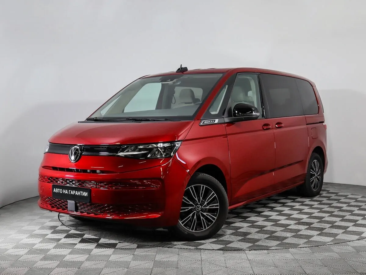 Volkswagen Multivan T7 · Life