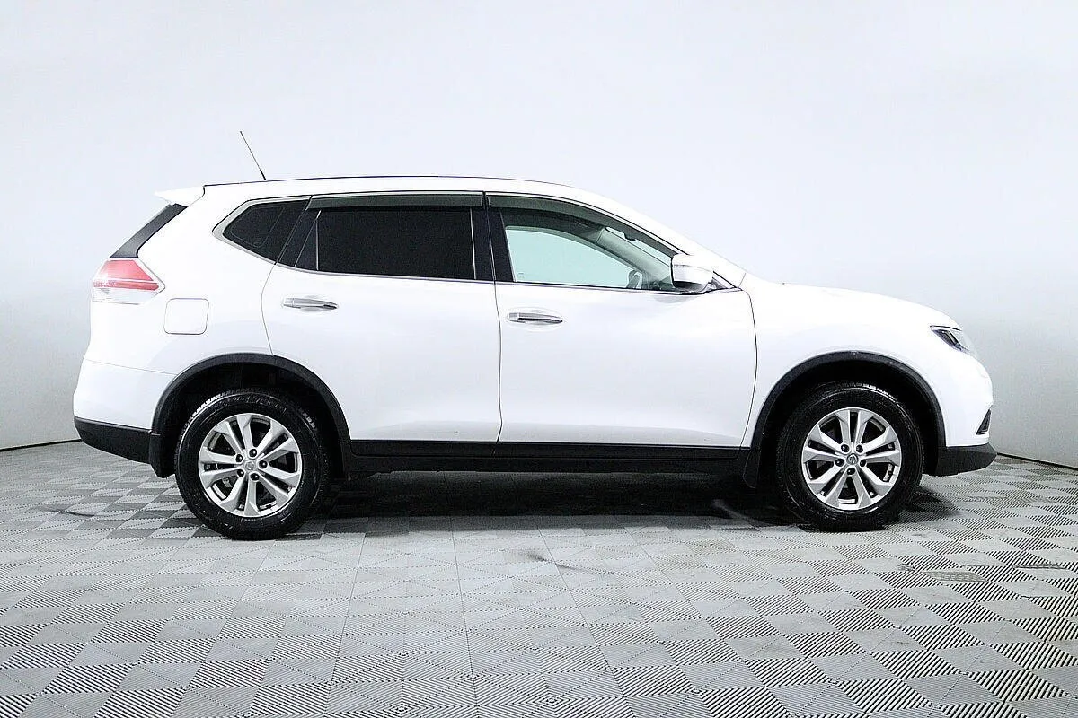 Nissan X-Trail III · SE — фото 3