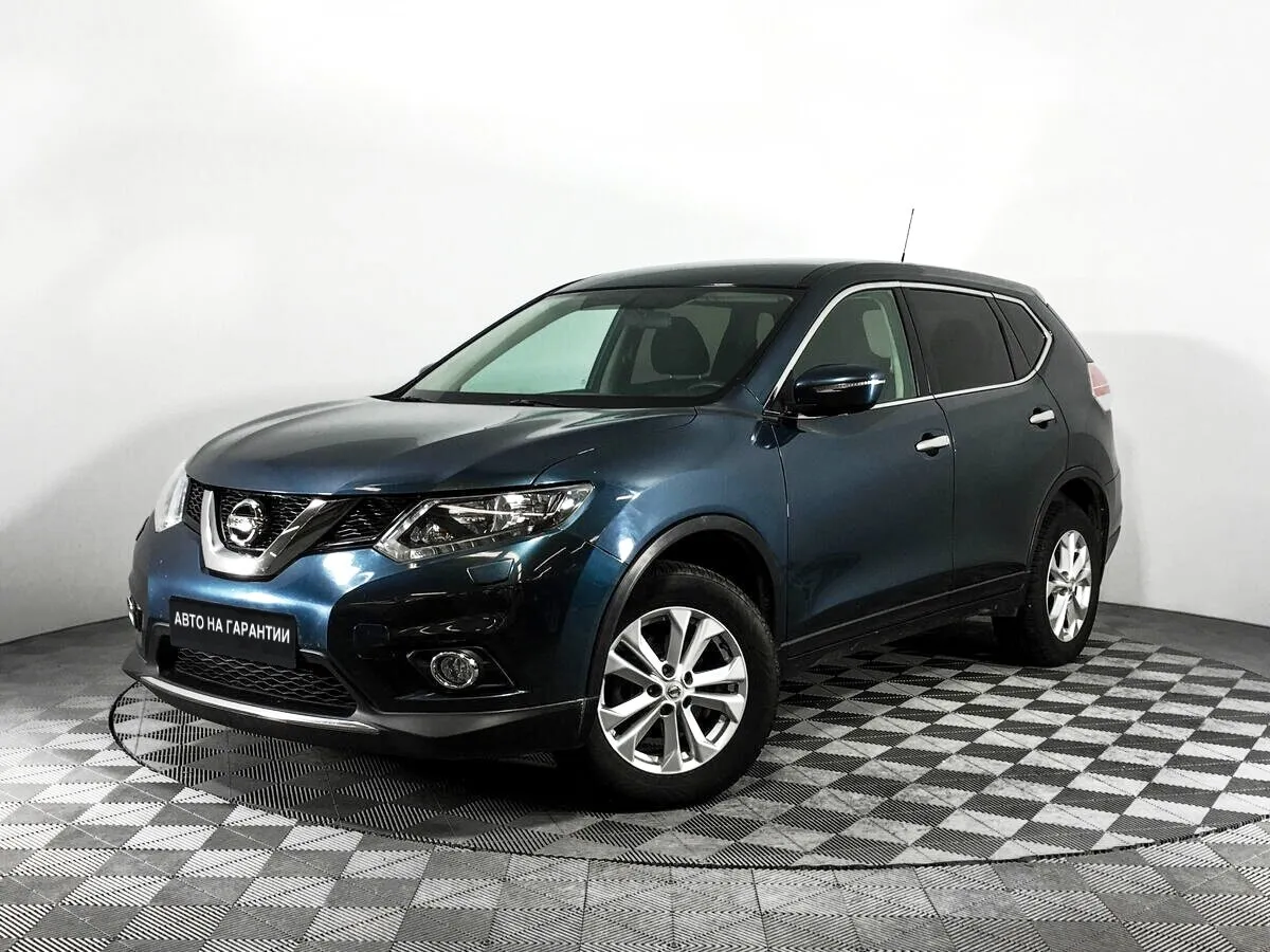 Nissan X-Trail III · SE