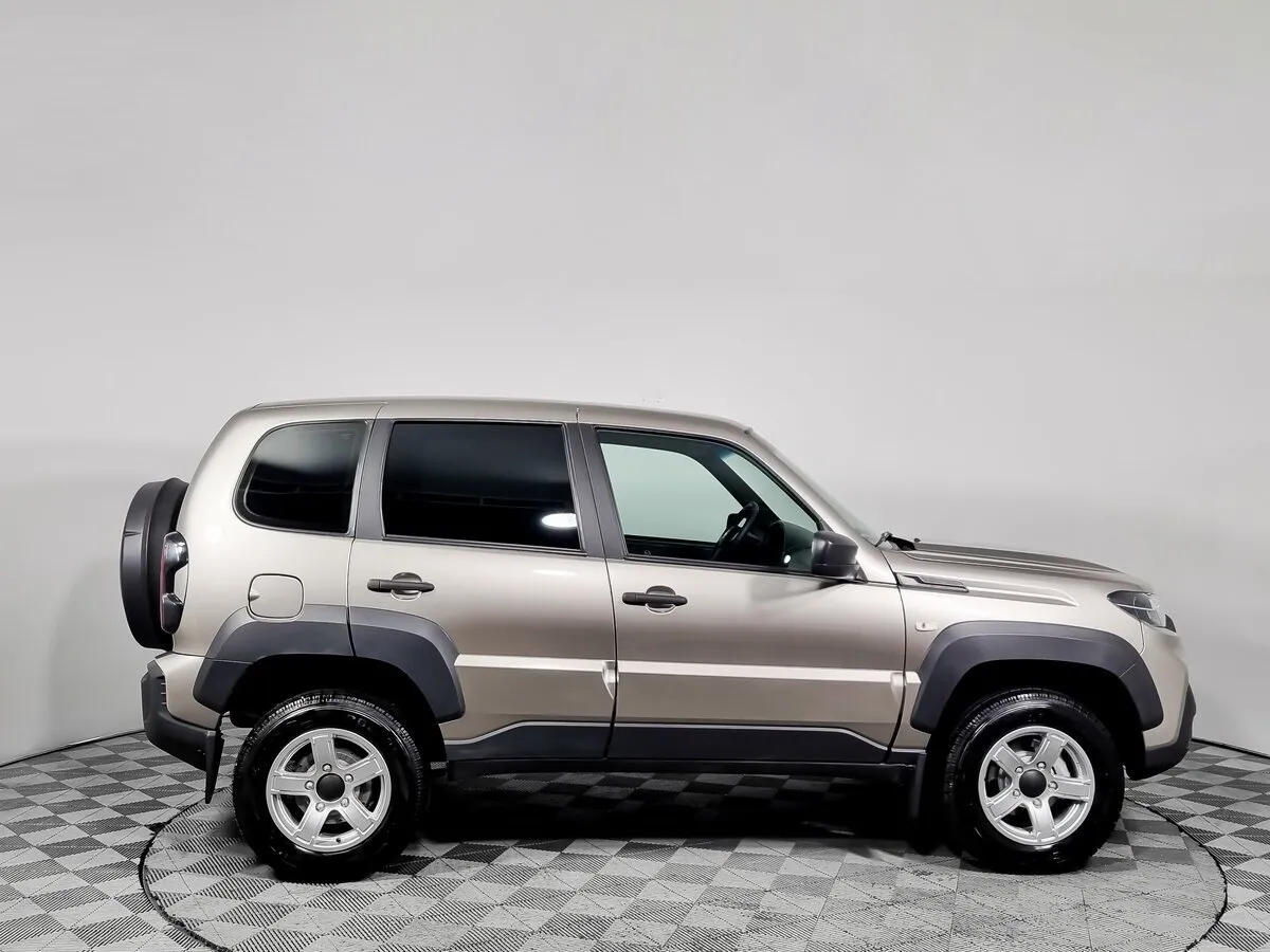 Lada (ВАЗ) Niva Travel I · Classic (2021) — фото 3