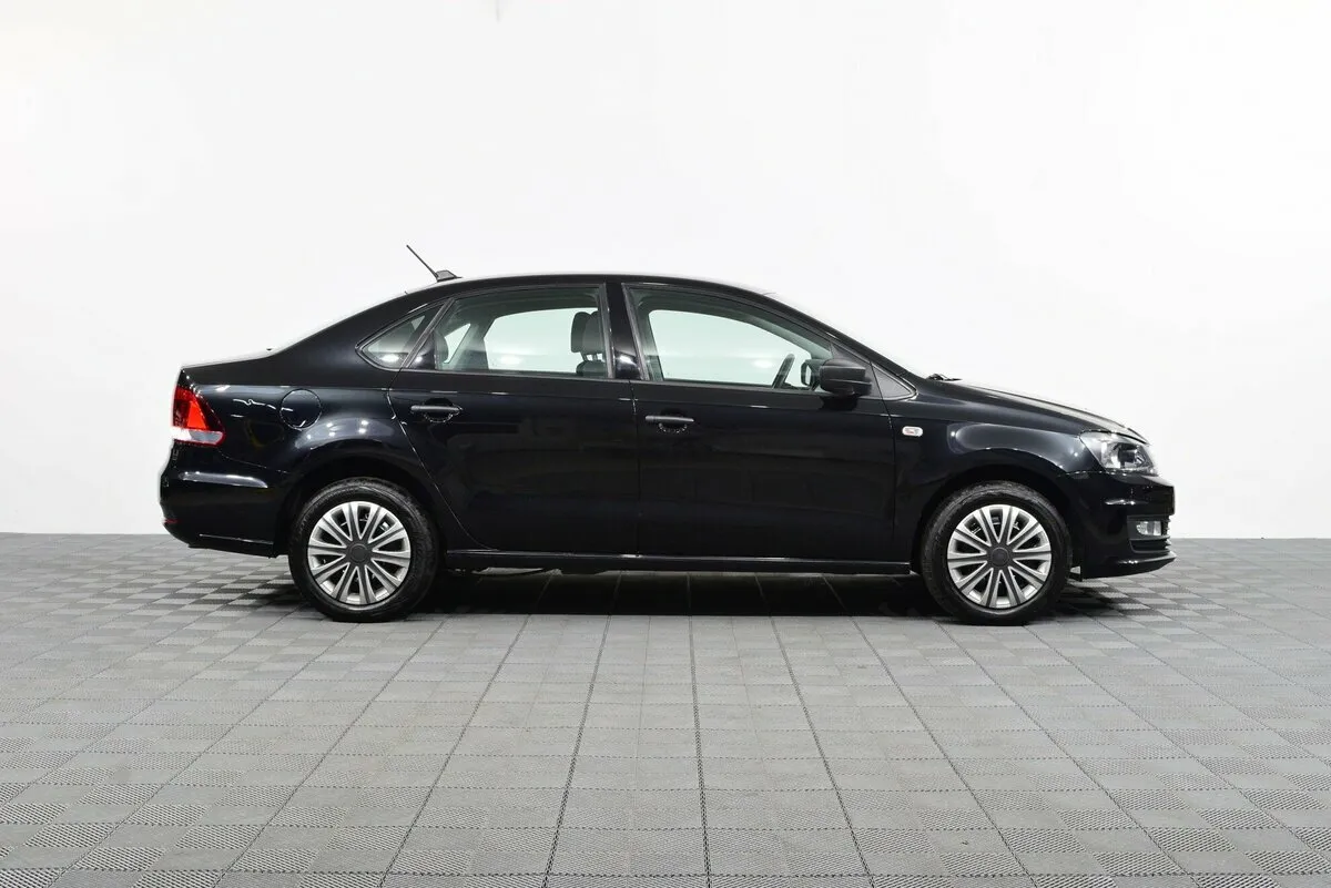 Volkswagen Polo V Рестайлинг · Comfortline — фото 4