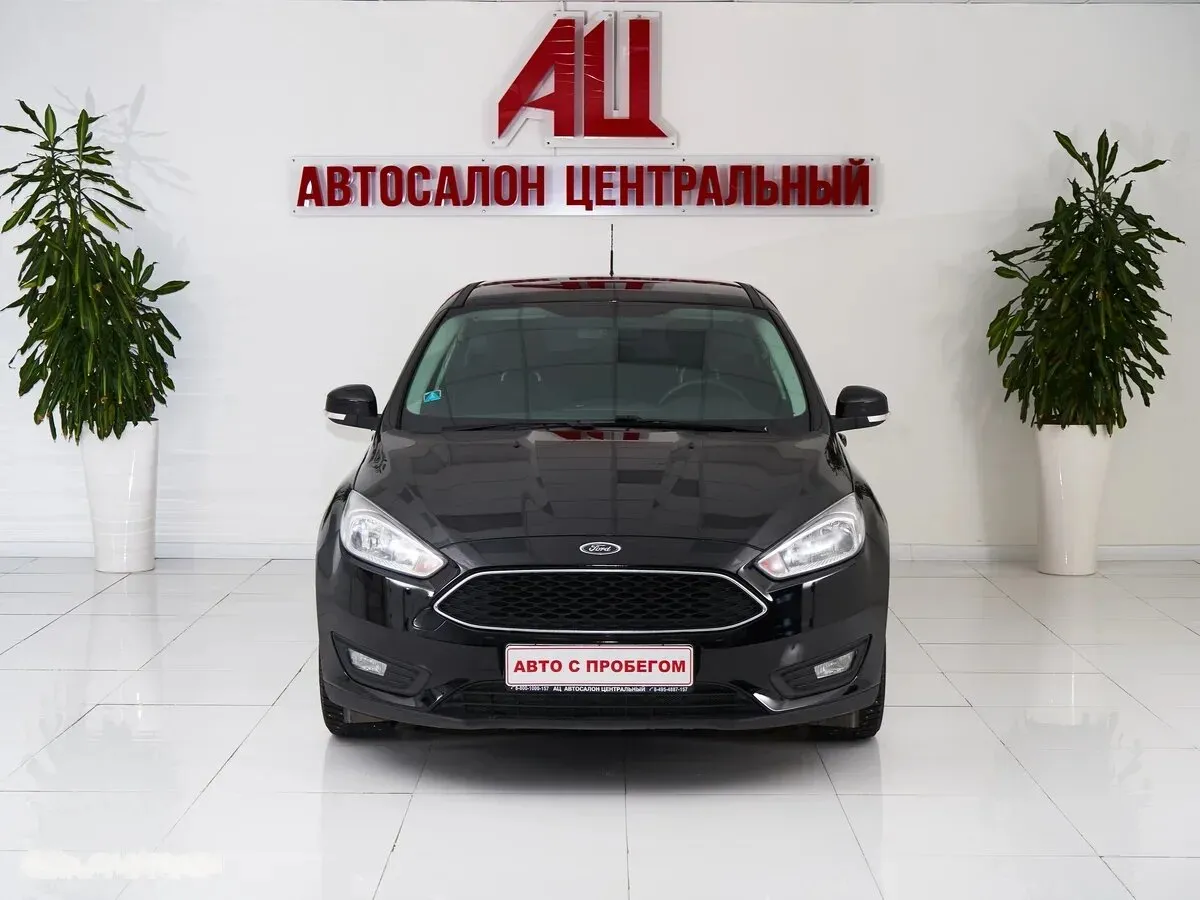 Ford Focus III Рестайлинг · Trend — фото 2