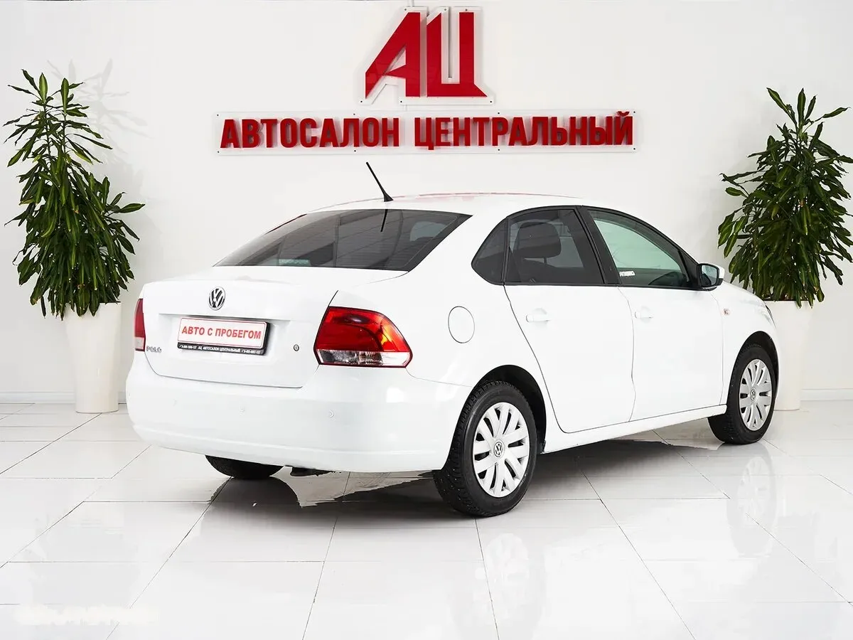Volkswagen Polo V Рестайлинг · Highline 15-18 — фото 4