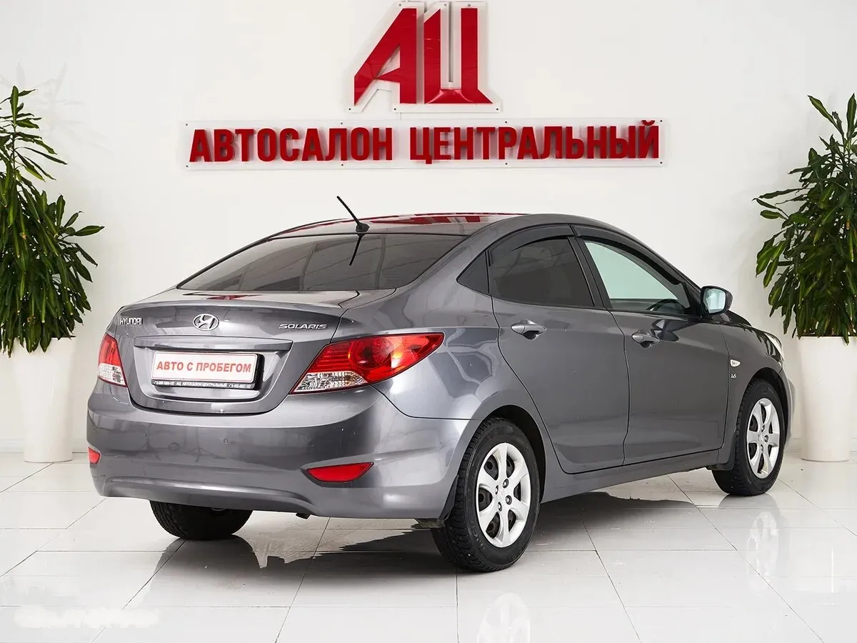 Hyundai Solaris I — фото 4