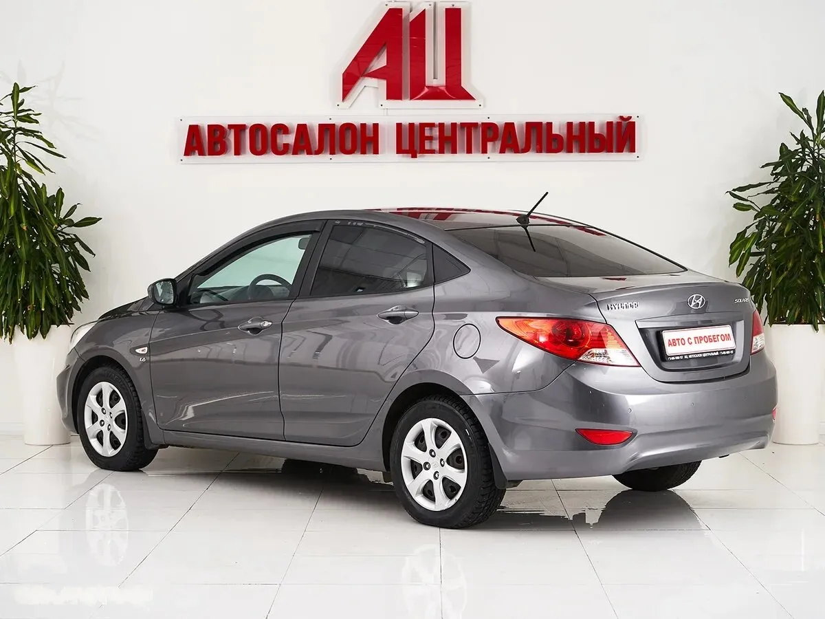 Hyundai Solaris I — фото 5