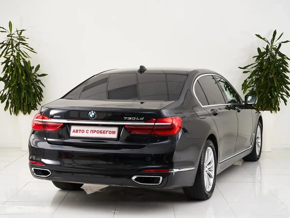 BMW 7 серии VI (G11/G12) — фото 4