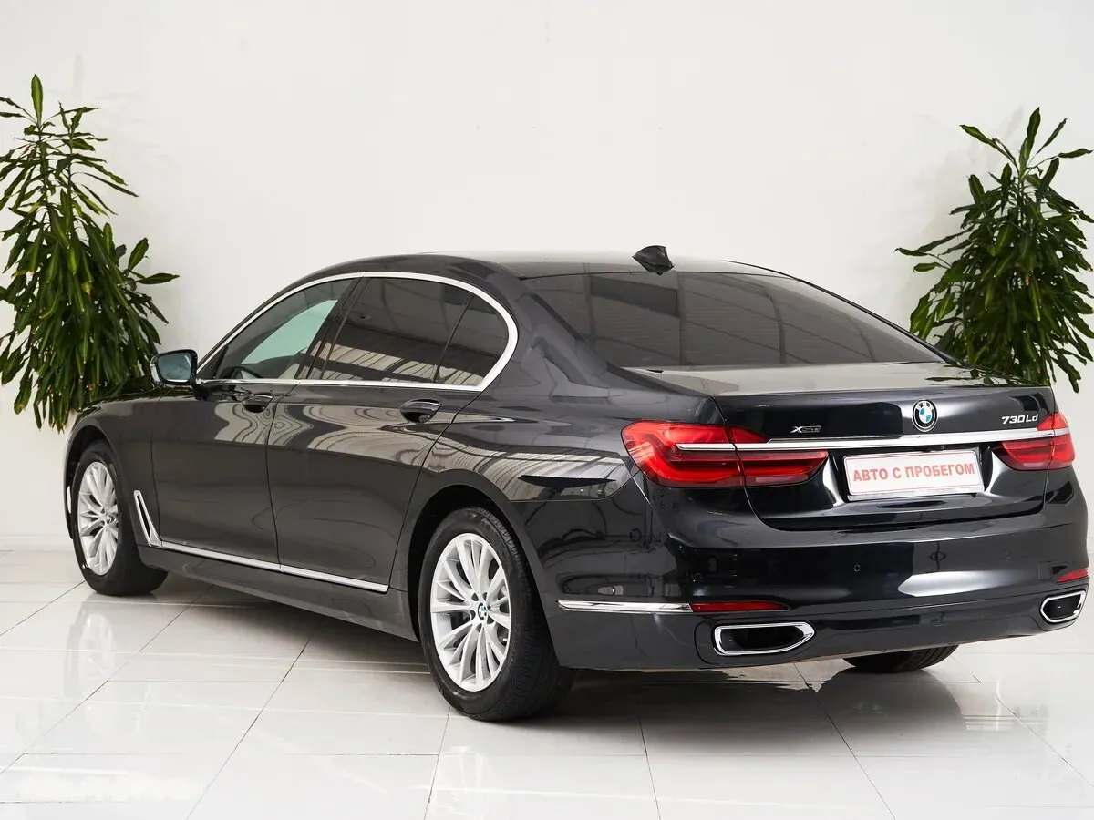 BMW 7 серии VI (G11/G12) — фото 5
