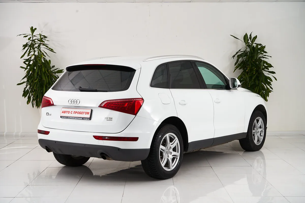Audi Q5 I (8R) — фото 5