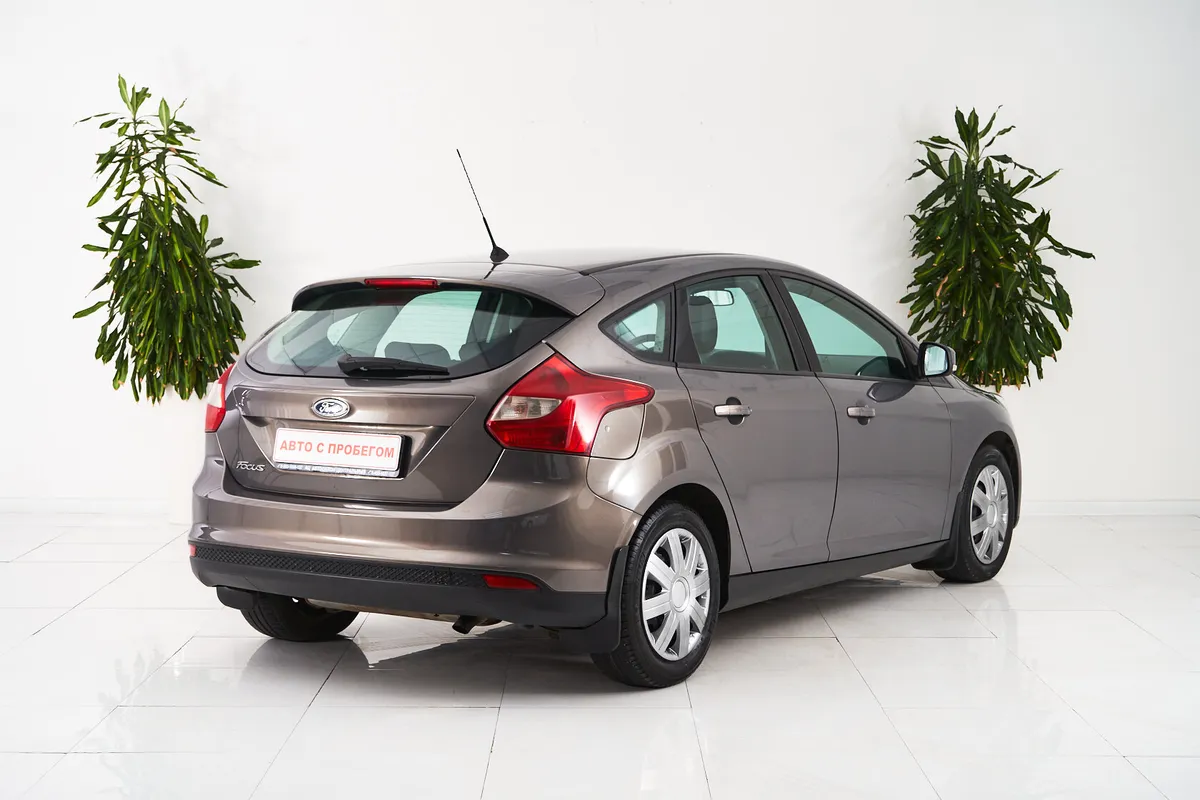 Ford Focus III — фото 5
