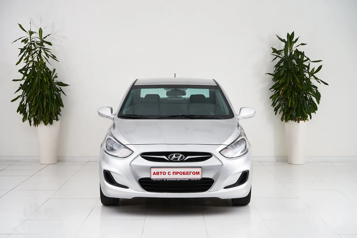 Hyundai Solaris I — фото 2