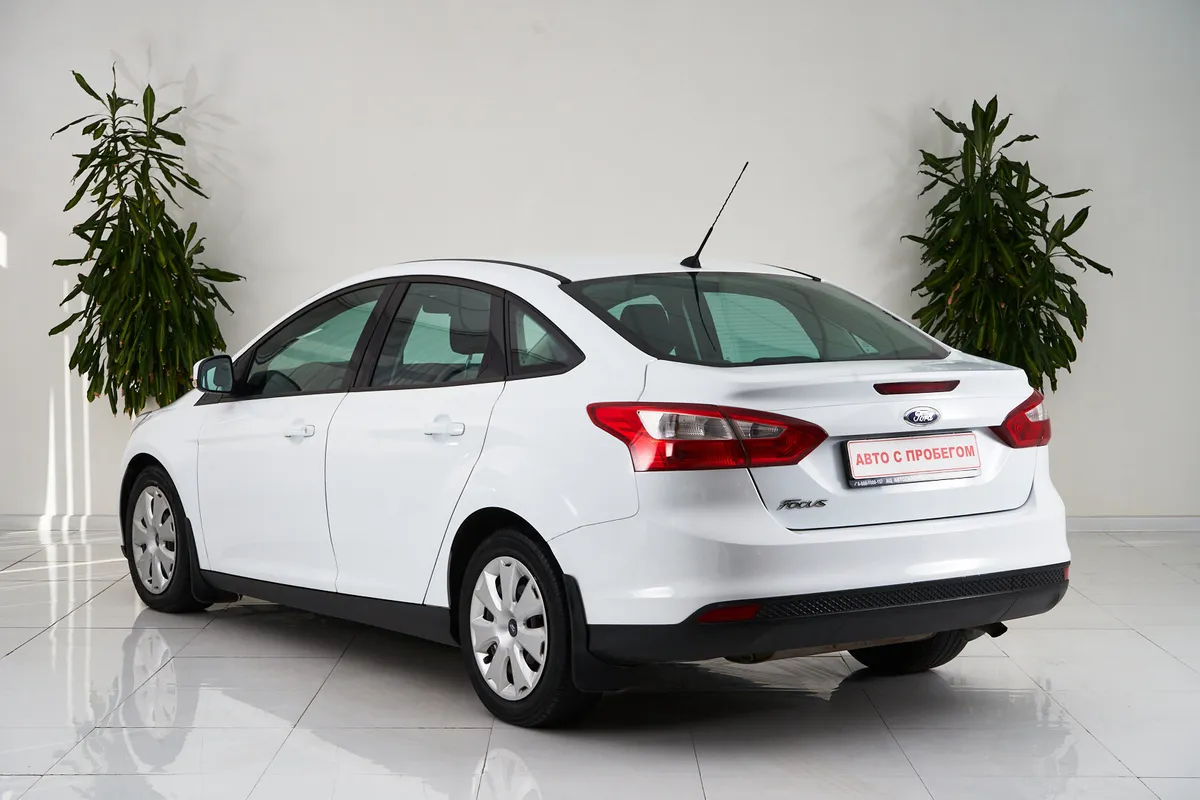 Ford Focus III — фото 4