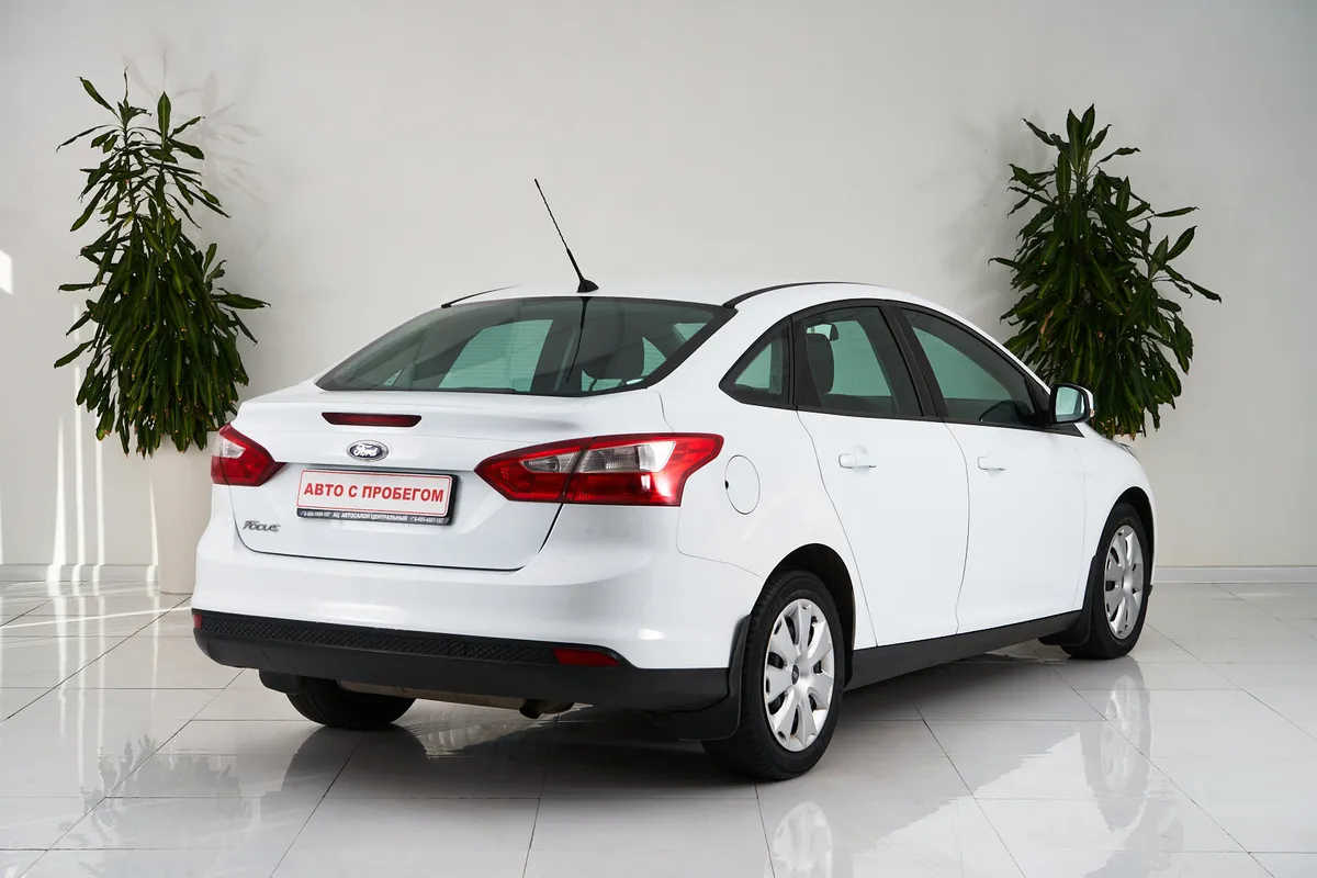 Ford Focus III — фото 5