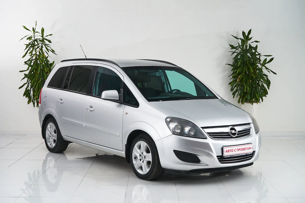 Opel Zafira B Рестайлинг — фото 3