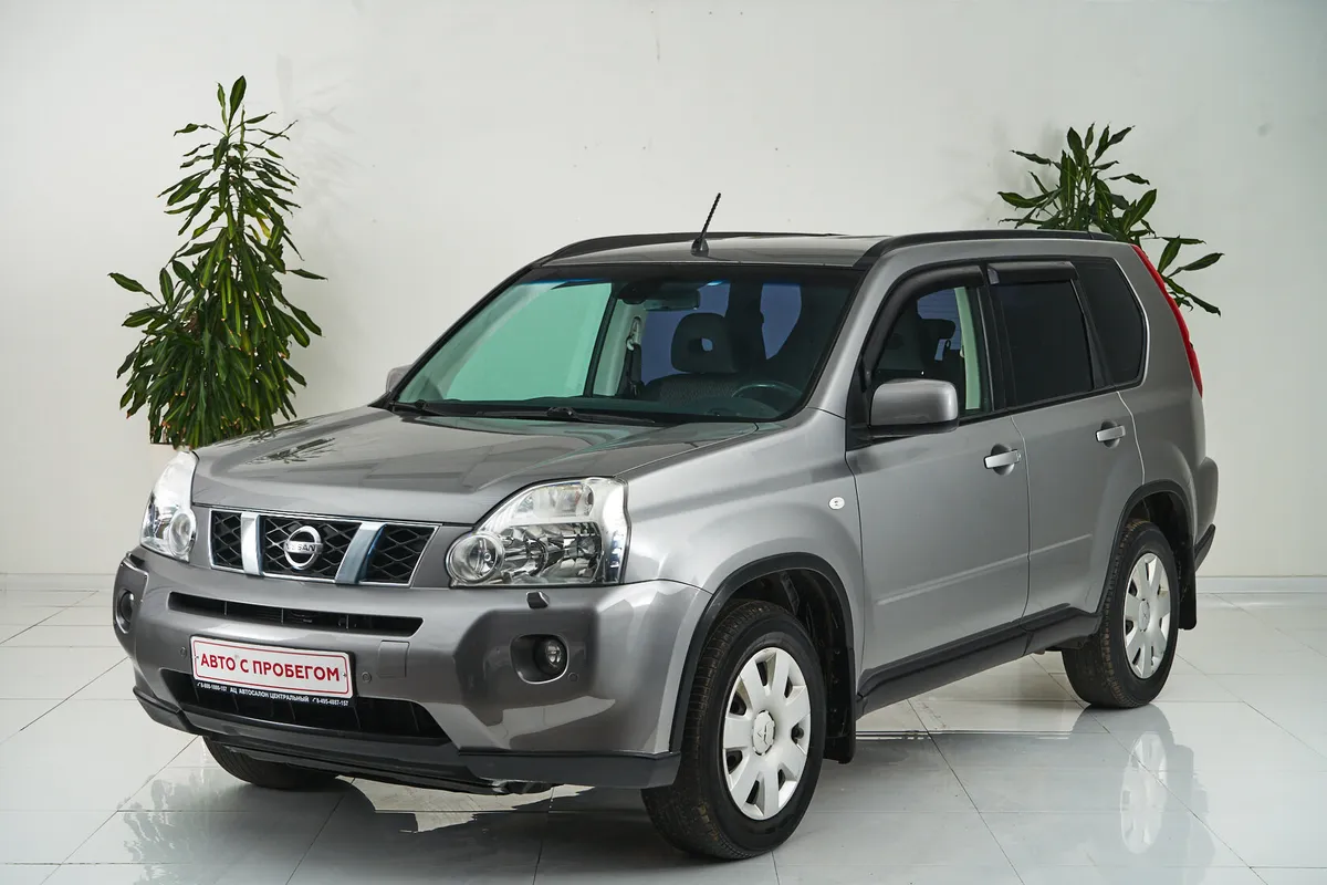 Nissan X-Trail II · SE