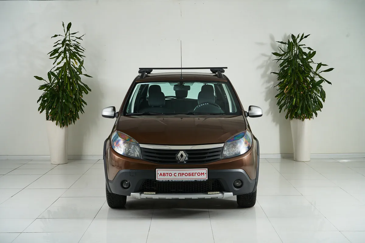 Renault Sandero I — фото 2