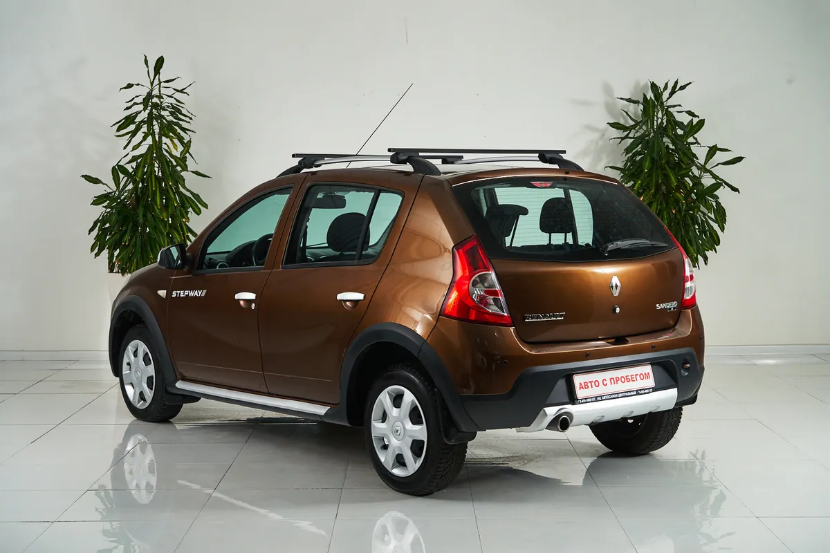 Renault Sandero I — фото 4