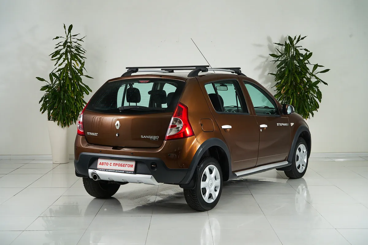 Renault Sandero I — фото 5