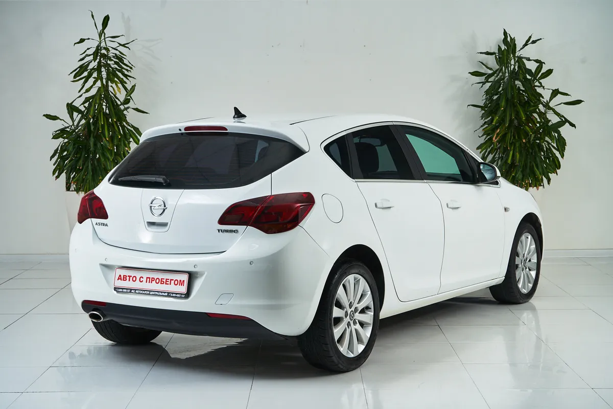 Opel Astra J · Cosmo — фото 5