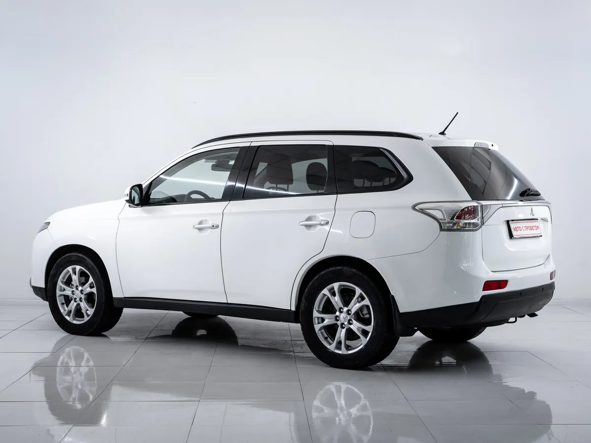 Mitsubishi Outlander III · Instyle — фото 5