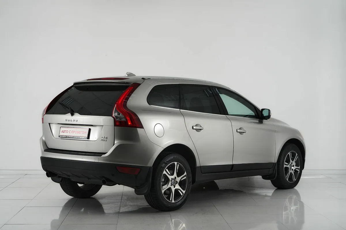 Volvo XC60 I Рестайлинг — фото 5