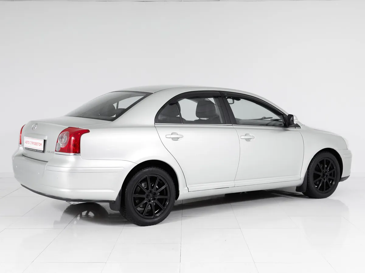 Toyota Avensis II Рестайлинг · Сол — фото 5