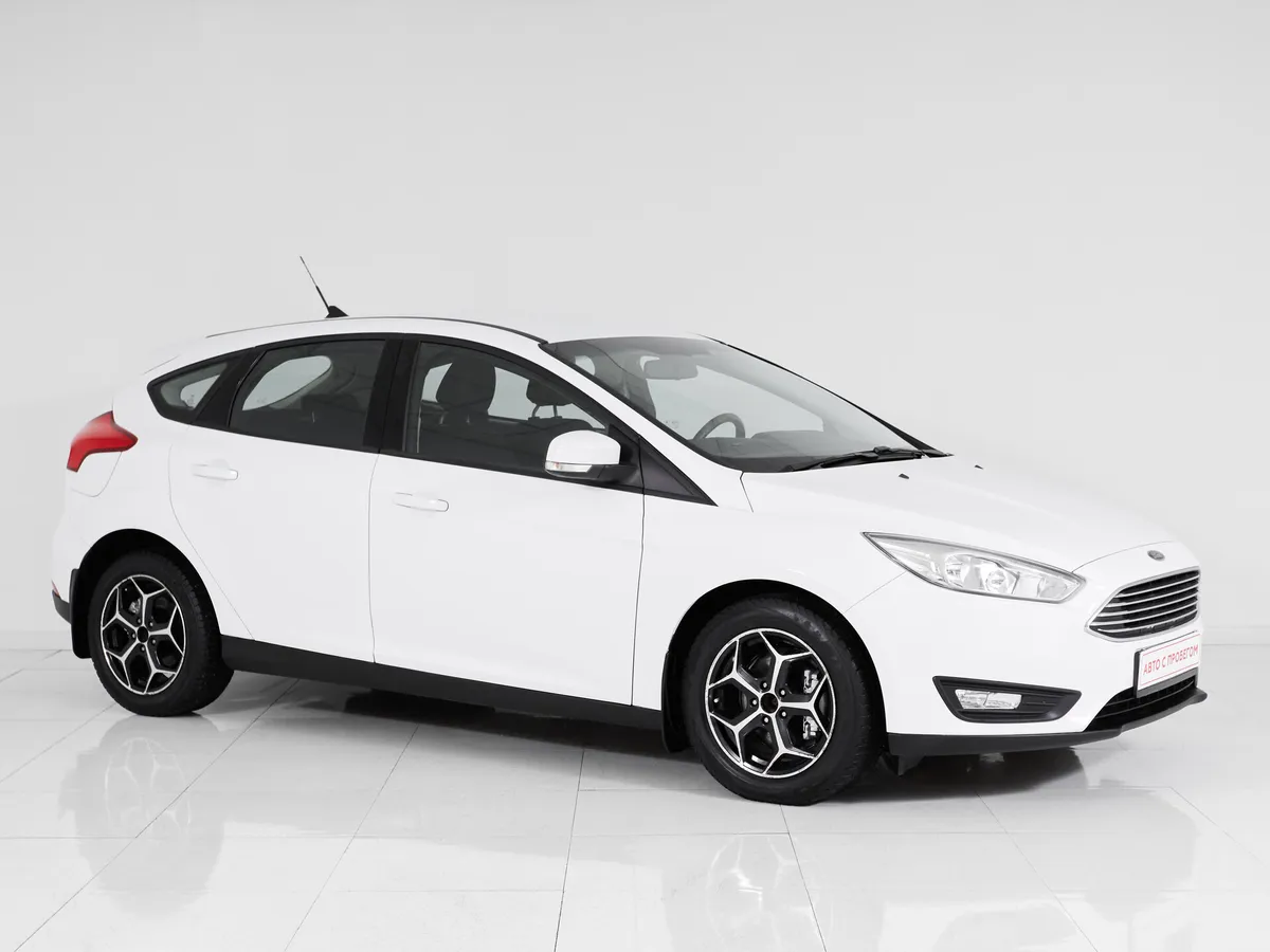 Ford Focus III Рестайлинг · Trend — фото 3