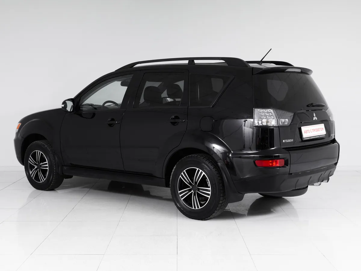 Mitsubishi Outlander II Рестайлинг · Ultimate — фото 4