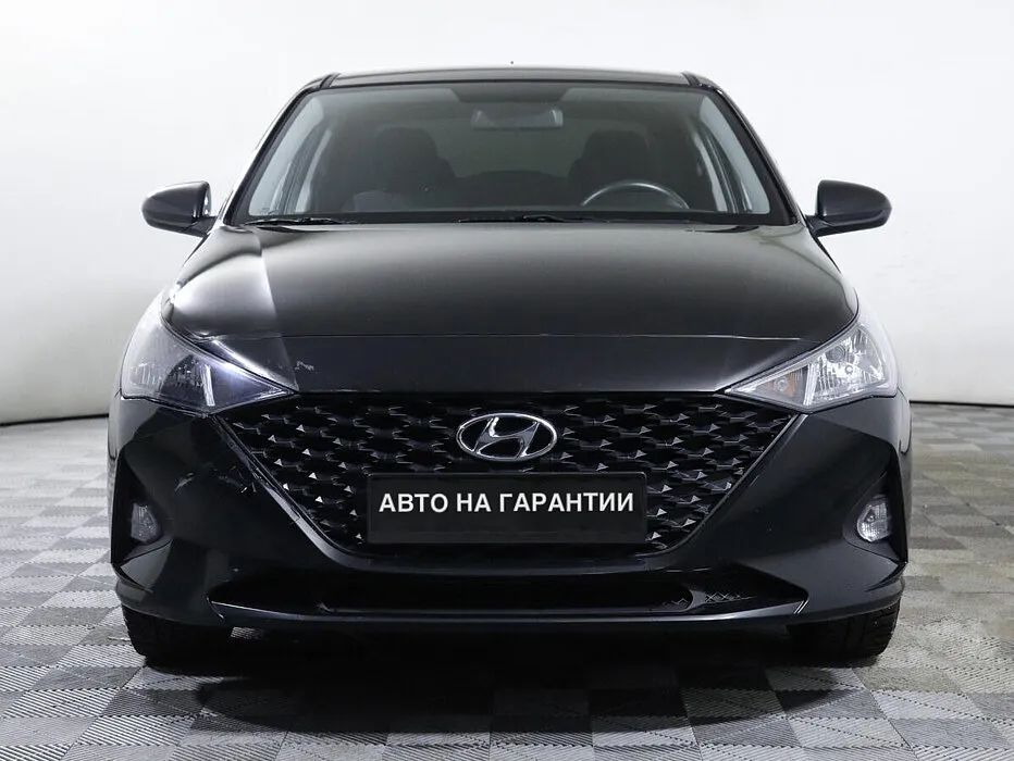 Hyundai Solaris II Рестайлинг · Comfort — фото 2