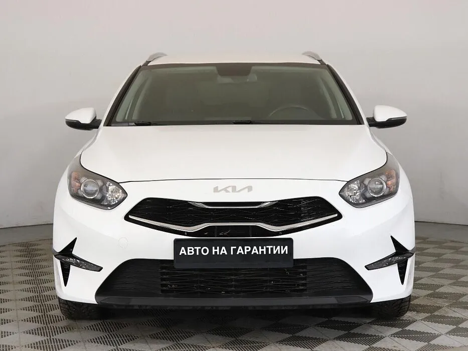 Kia Ceed III Рестайлинг · Luxe — фото 2