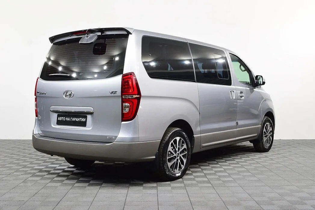 Hyundai Grand Starex I Рестайлинг 2 — фото 3