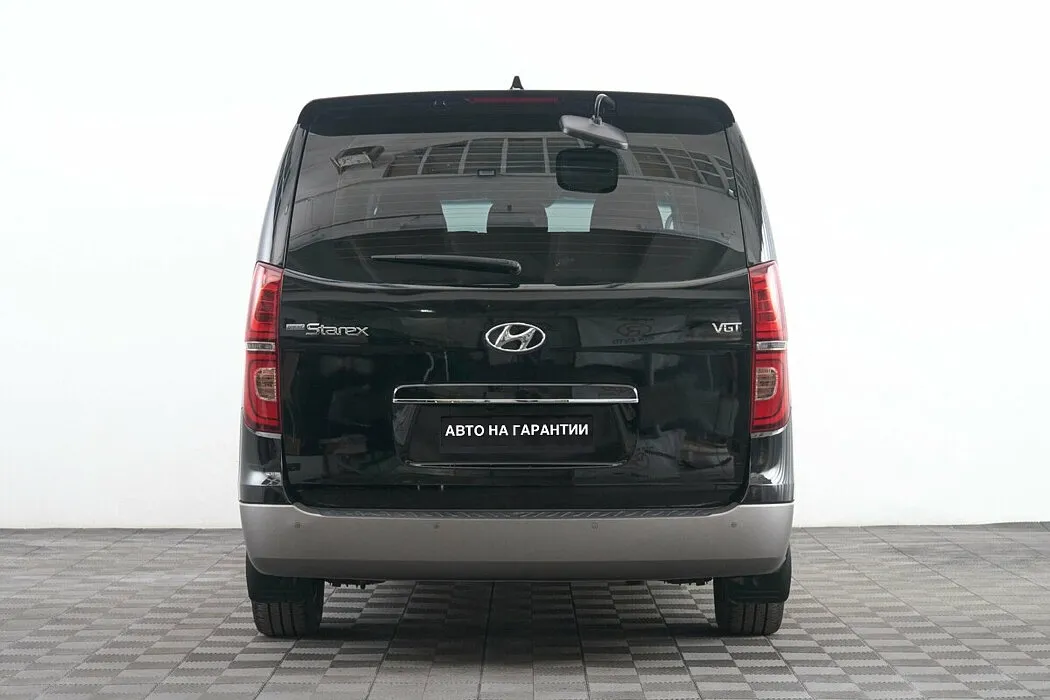 Hyundai Grand Starex I Рестайлинг 2 — фото 4