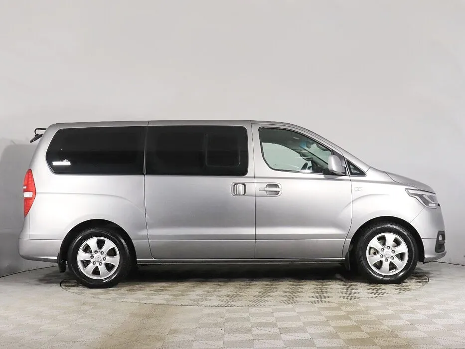 Hyundai Grand Starex I Рестайлинг 2 — фото 3