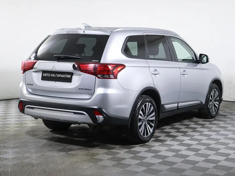 Mitsubishi Outlander III Рестайлинг 3 · Instyle — фото 4