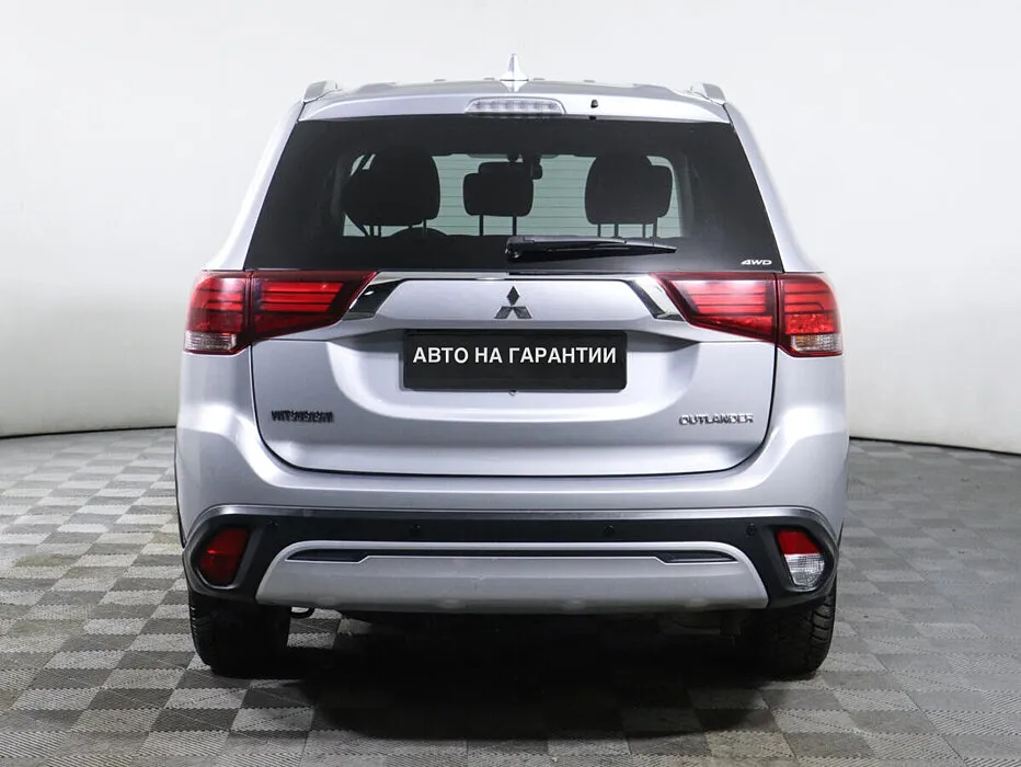 Mitsubishi Outlander III Рестайлинг 3 · Instyle — фото 5