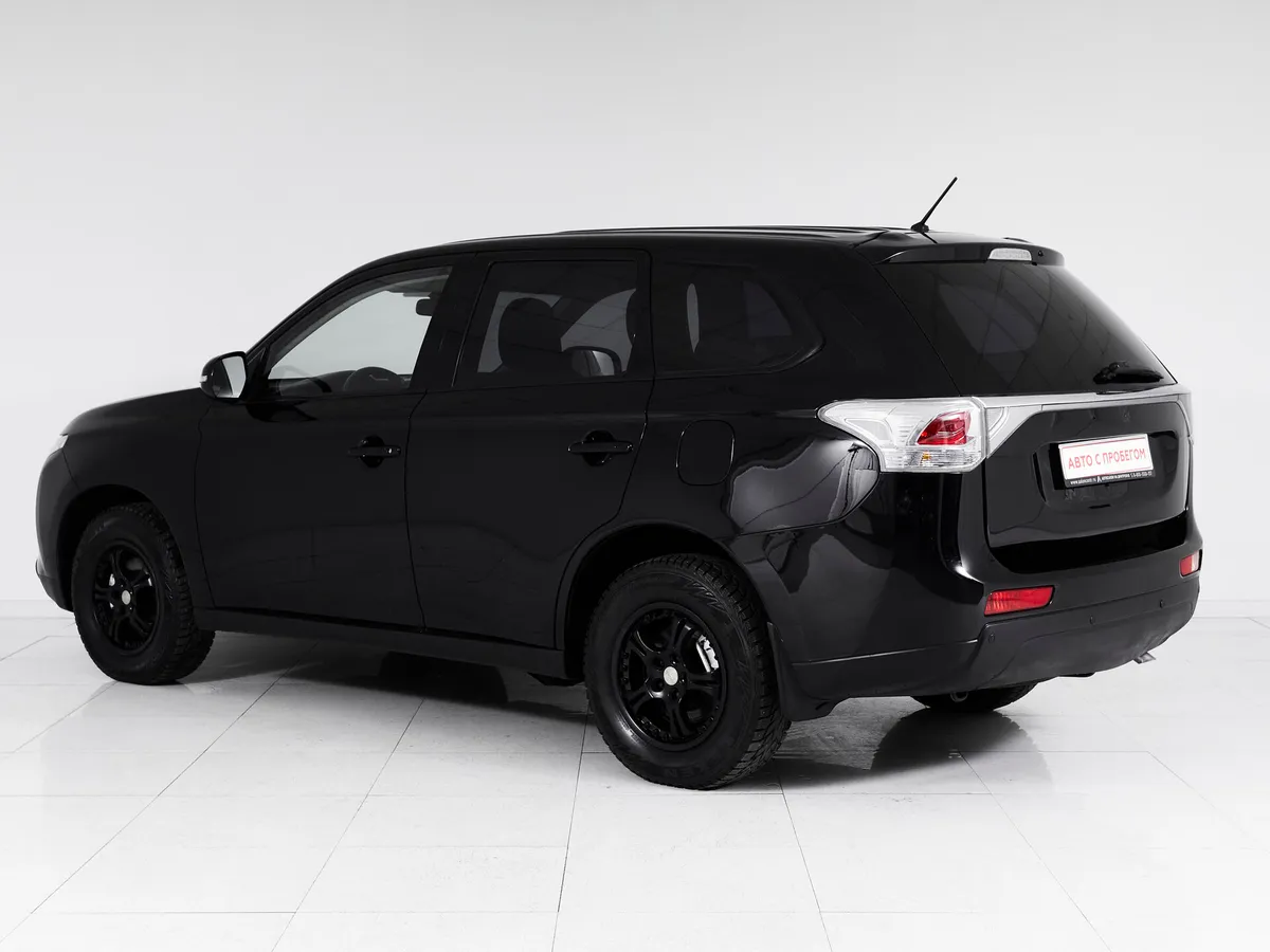Mitsubishi Outlander III · Intense — фото 4