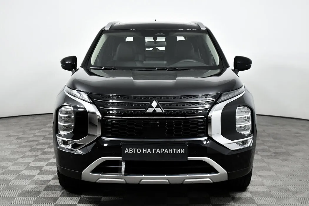 Mitsubishi Outlander IV · Premium — фото 2