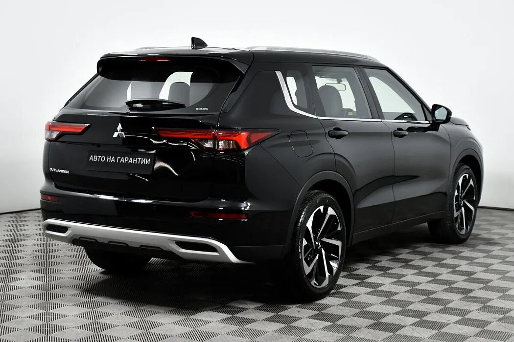 Mitsubishi Outlander IV · Premium — фото 4